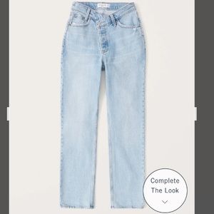 Brand New. Abercrombie & Fitch Curve Love The Dad High Rise